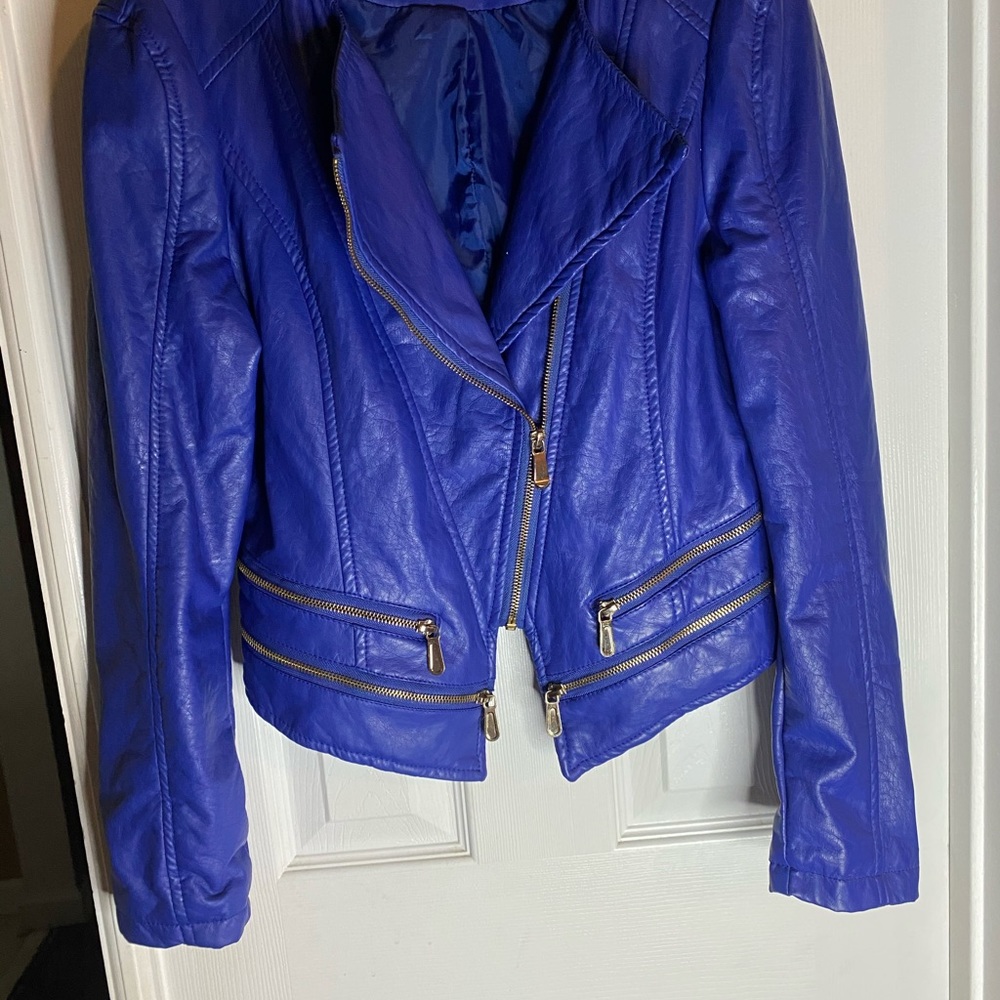 Jacket - Picture 2 of 4